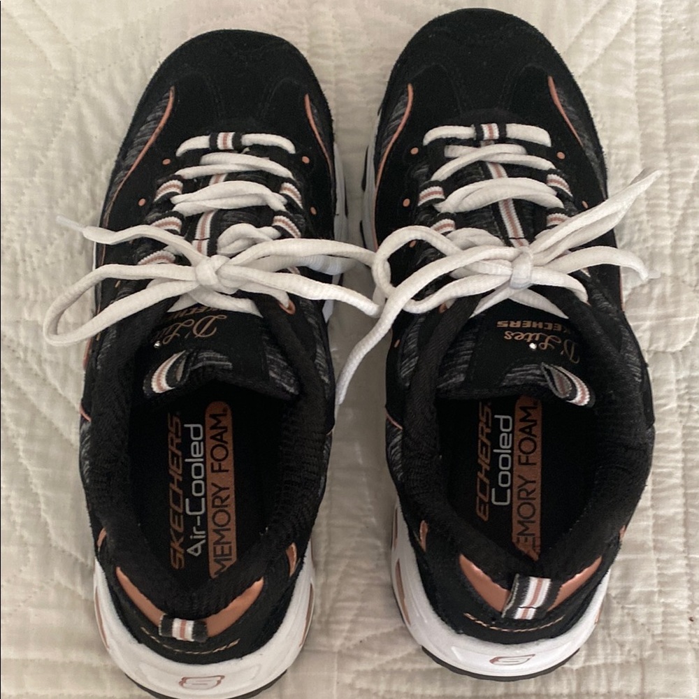 Skechers Black and Pink Sneakers with Classic Silhouette